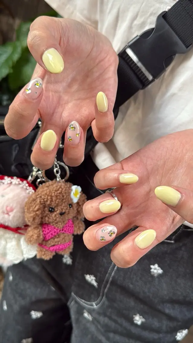 ネイル フラッシュネイル フラッシュマグ フットネイル フレンチネイル 韓国ネイル ハンドネイル SAKU nail 作島茜のネイルデザイン