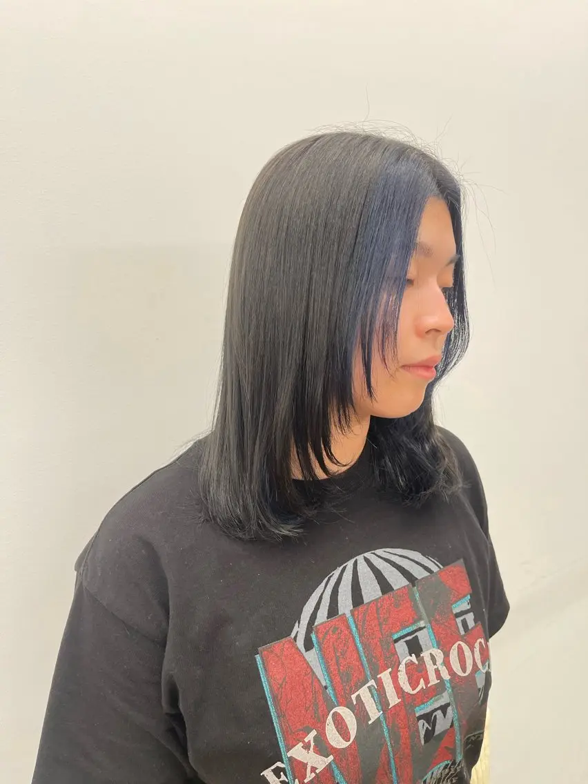 セミロング ヘアカラー かめい りなのヘアスタイル