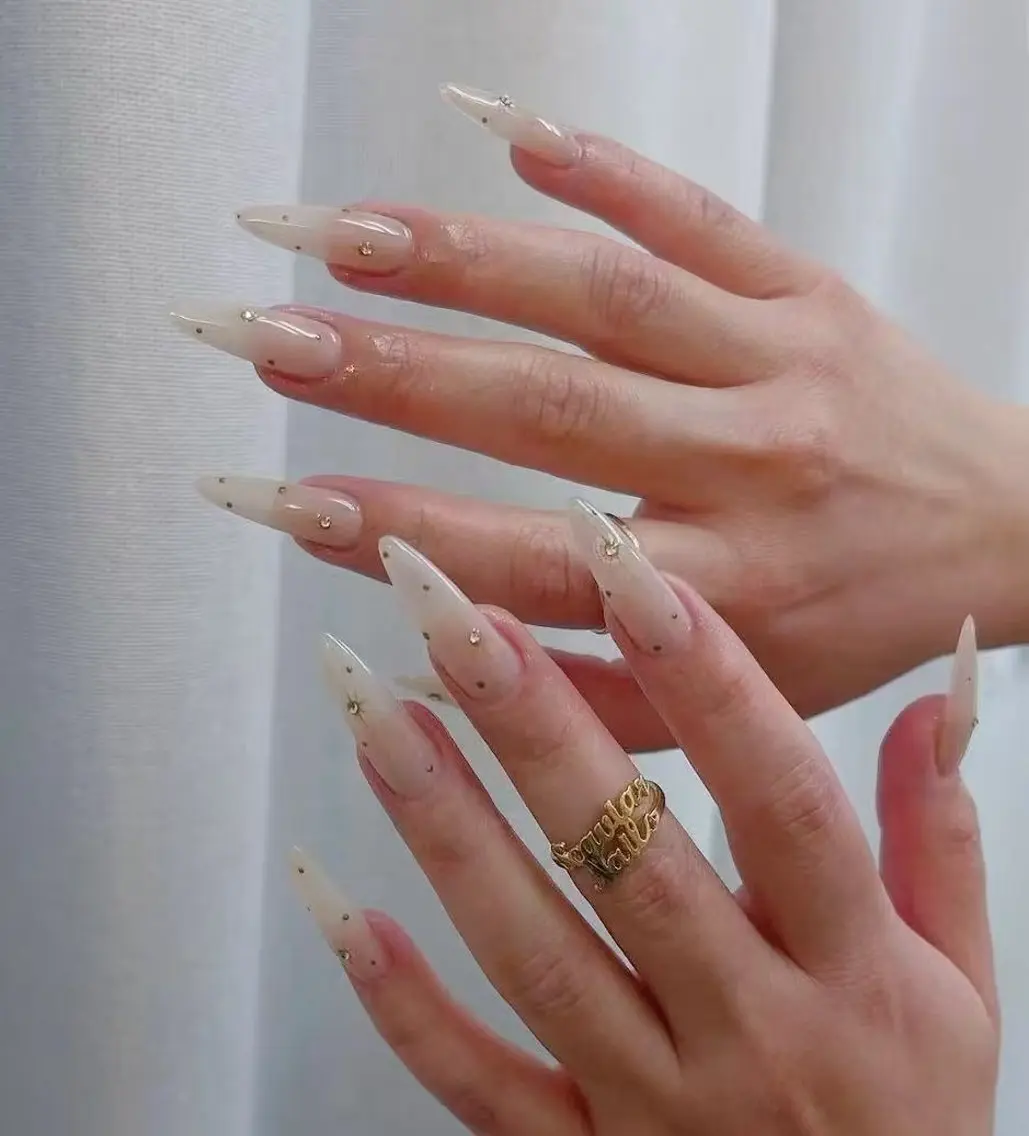 ネイル フラワーネイル フレンチネイル ジェルネイル ガラスフレンチ ハート ハンドネイル BabyYouMi nailのネイルデザイン