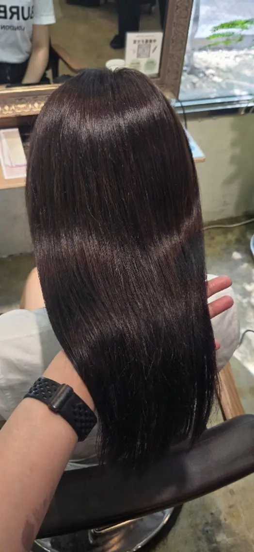 ロング 谷岡 沙也佳のヘアスタイル