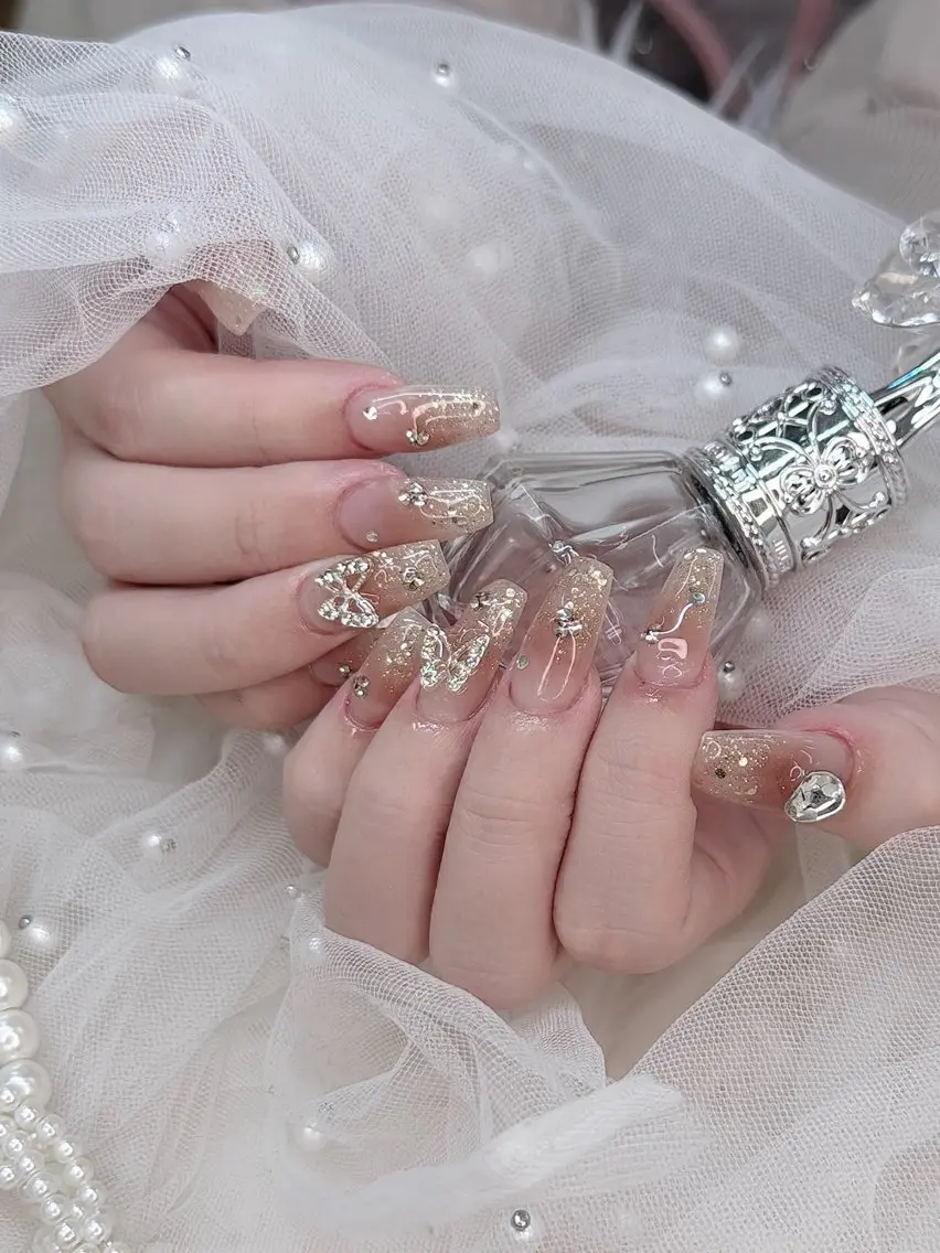 ネイル Minéa nailのネイルデザイン