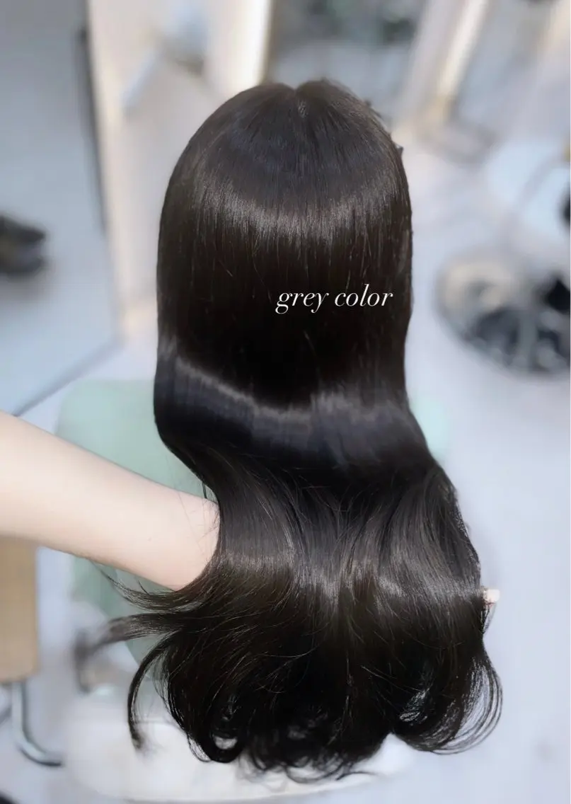 ロング カラー 透明感カラー グレージュ トリートメント カット ヘアカラー トリートメント 艶髪・透明感カラー・ 韓国ヘア・Yuriのヘアスタイル