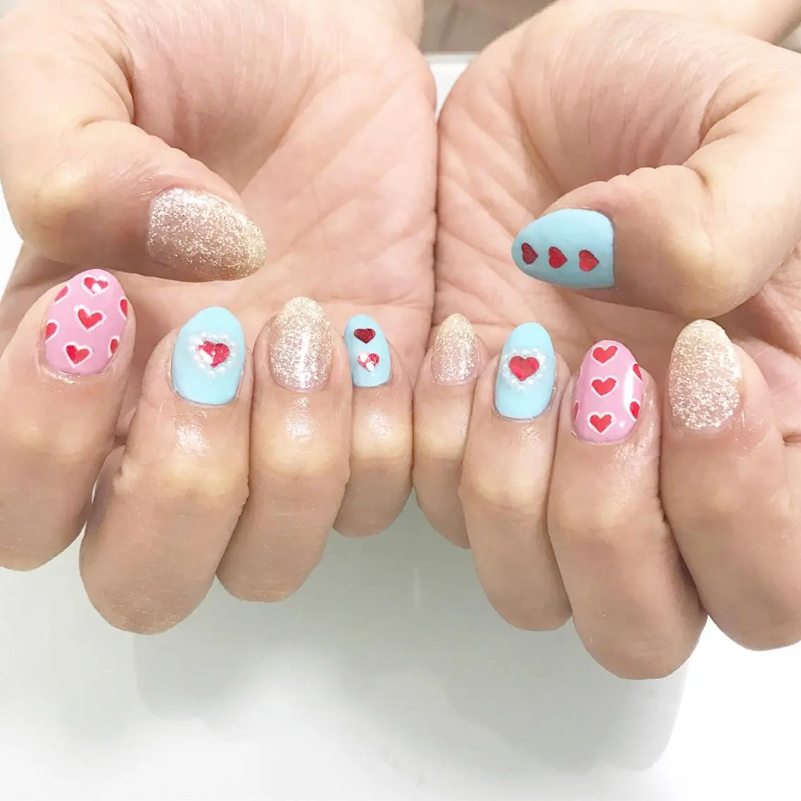 ネイル 板垣 綾乃のネイルデザイン