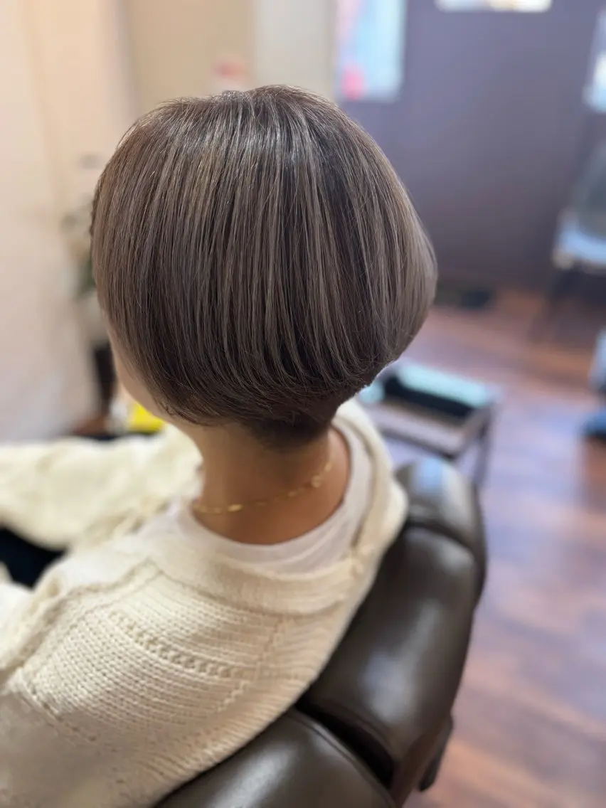 ショート ヘアカラー トリートメント 池岡 洋子のヘアスタイル