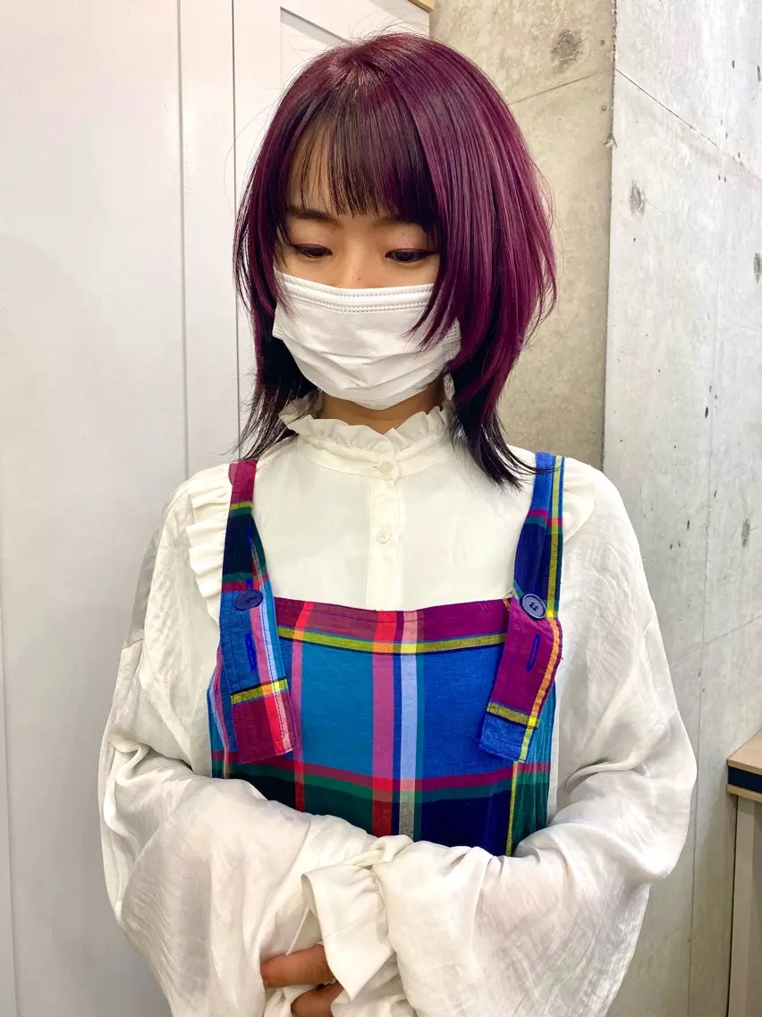 ミディアム カラー ブリーチ ウルフカット レイヤーカット🪽 MARINA🦩のヘアスタイル