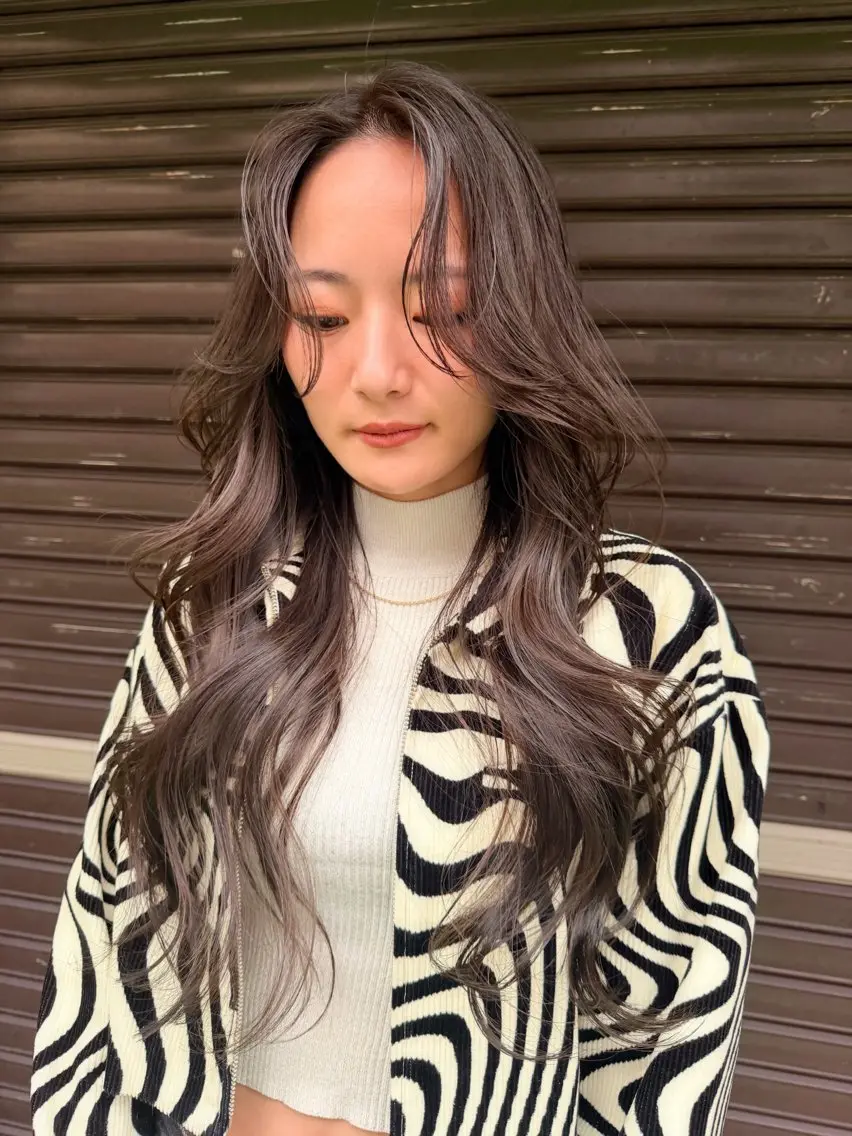 セミロング カラー レイヤーカット カット ヘアカラー トリートメント AiM 大名　似合わせカットのヘアスタイル