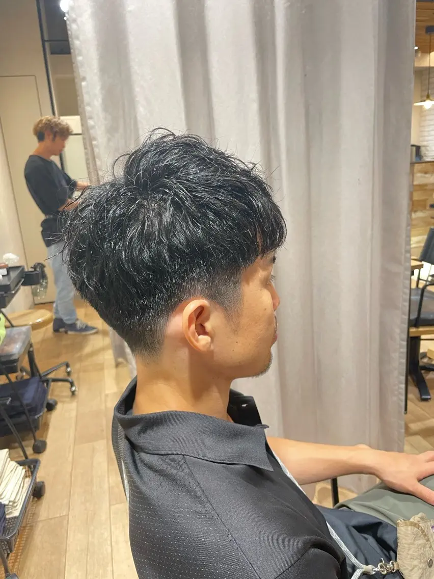 ショート パーマ メンズ メンズパーマ ショートヘア 馬場 寛之のヘアスタイル