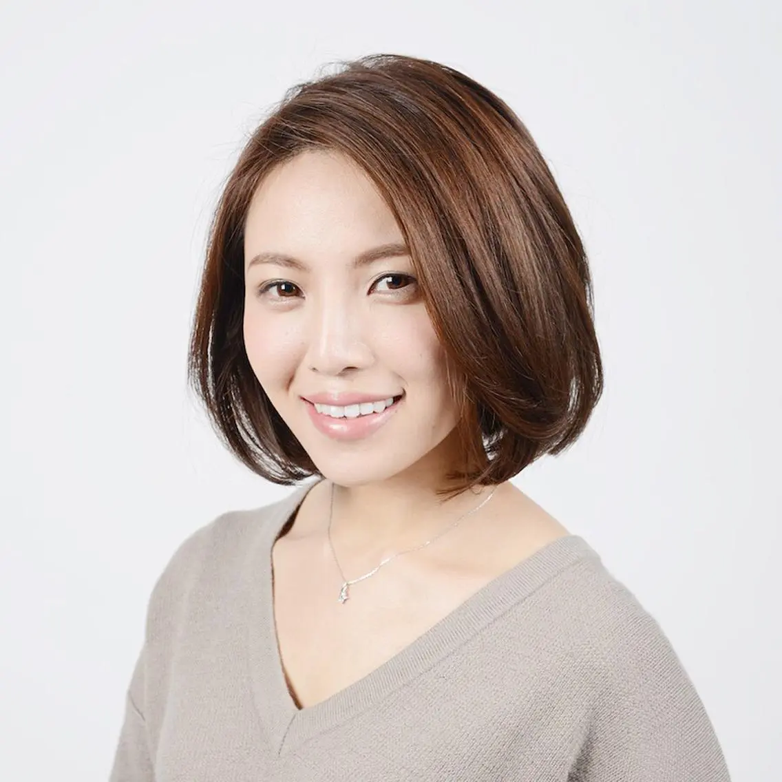 ミディアム ボブ 下條 真のヘアスタイル