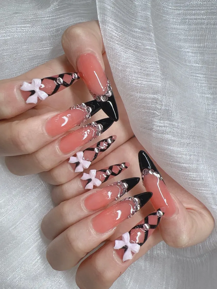 ネイル ハンドネイル Lee Nails チップ長さだし専門店のネイルデザイン