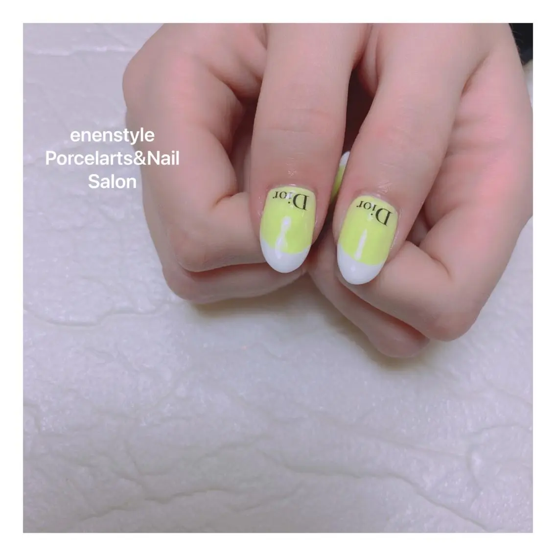ミディアム ネイル ハンドネイル 🐾enen style 🐾のネイルデザイン
