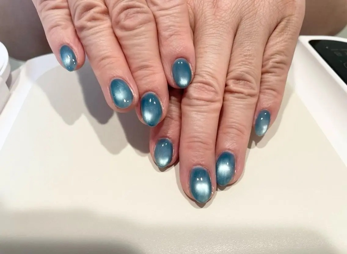 ネイル マグネットネイル マグネットワンカラー ワンカラーネイル ハンドネイル AXSIA NAILのネイルデザイン