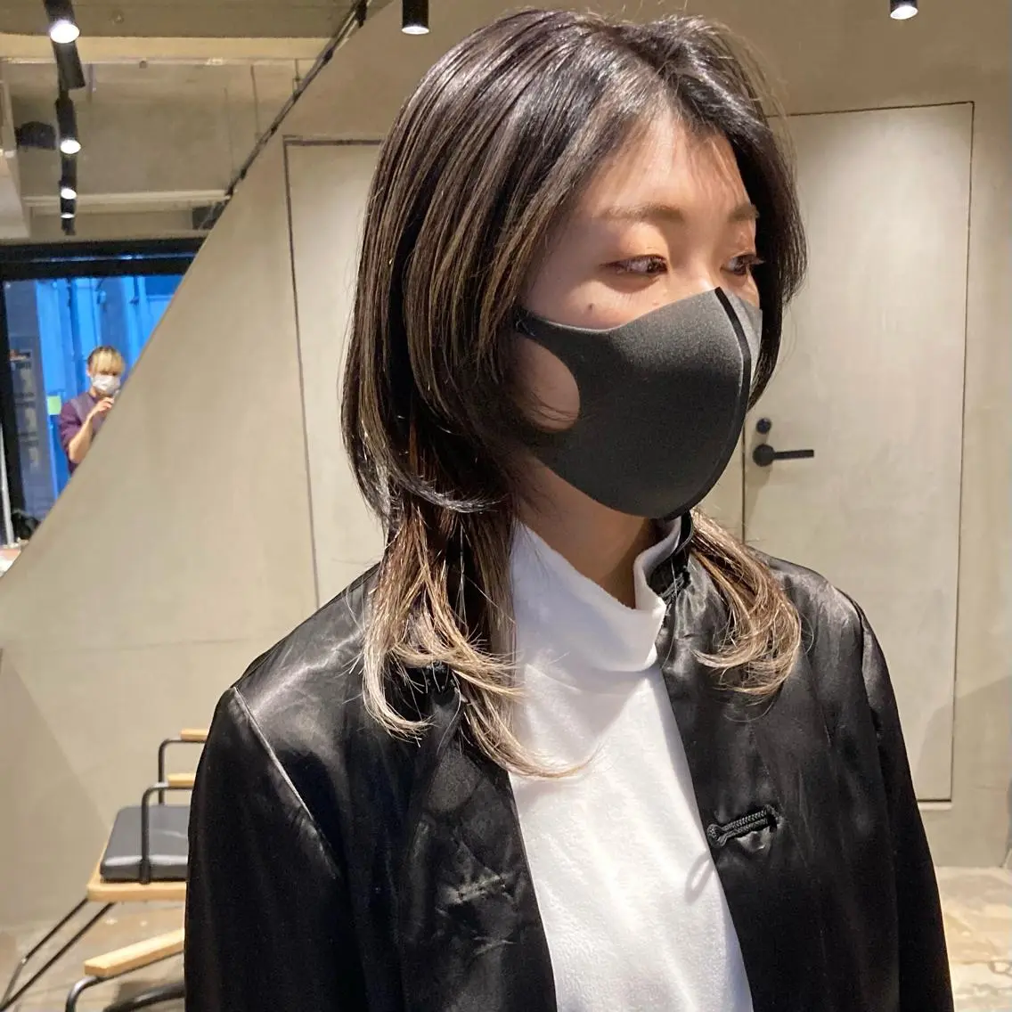 ミディアム カラー ショートボブ ミディアムパーマ アッシュ ブリーチ ブルーカラー 🌈圧倒的デザイン力 内井省吾のヘアスタイル