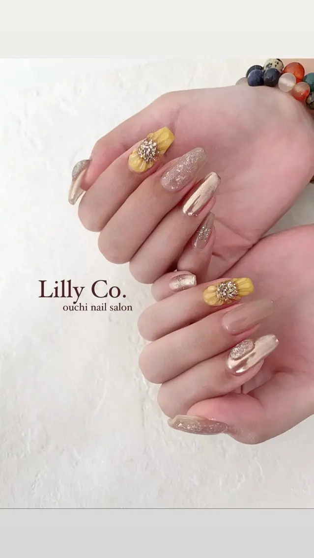 ネイル ハンドネイル ハンドケア Lilly Co.のネイルデザイン