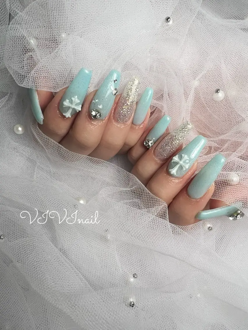 ネイル グリーン ハンドネイル vivi nailのネイルデザイン