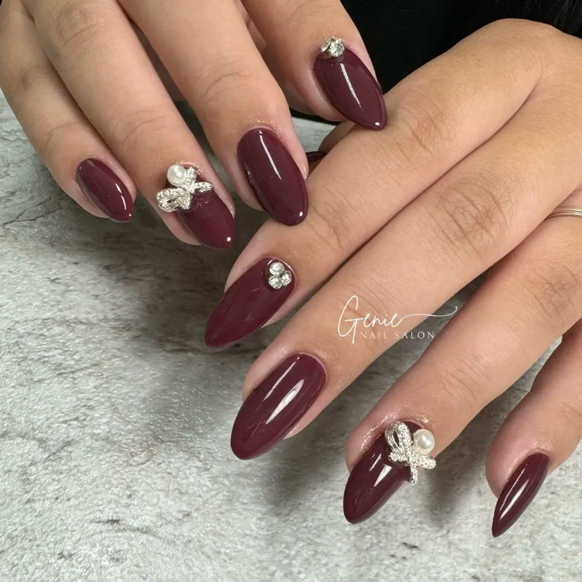 ネイル ワンカラーネイル リボン ハンドネイル Nail salon Genieのネイルデザイン