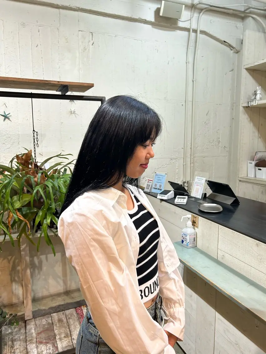 カラー 黒髪 ブルーカラー ブルーブラック 🪴 Rimi🪴のヘアスタイル