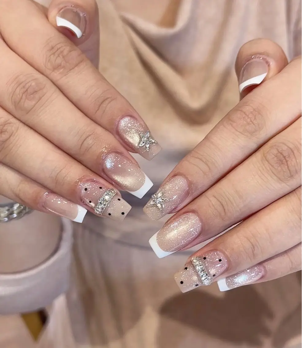 ネイル アオイnail モモのネイルデザイン