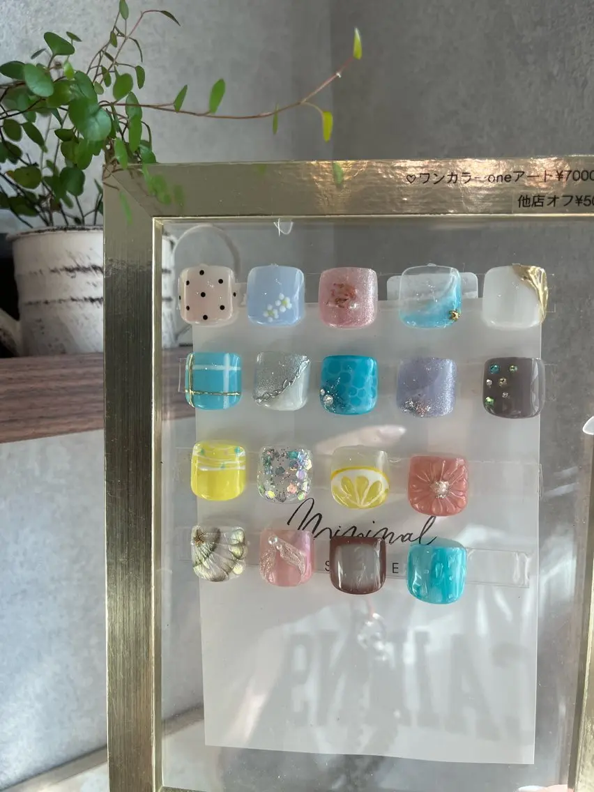 ネイル アートネイル シンプルネイル フットネイル レイレア ネイルルームのネイルデザイン