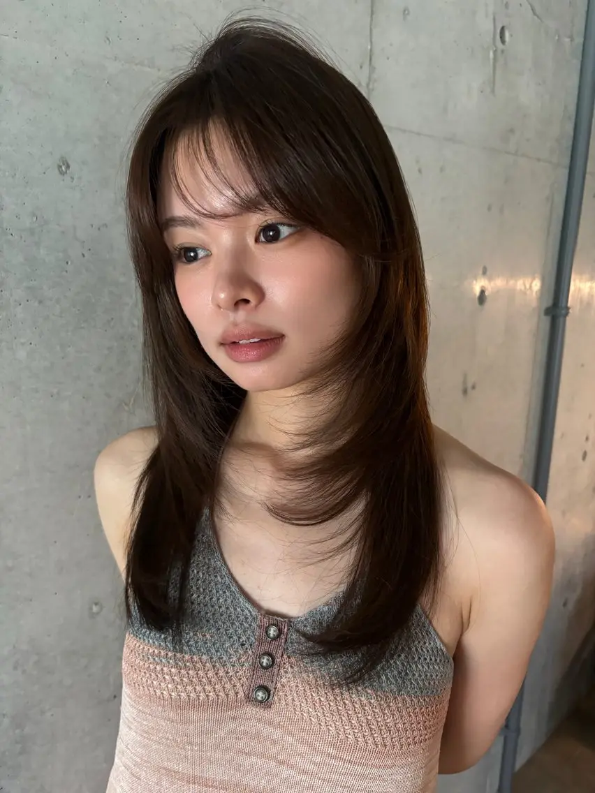 ロング カラー カット ヘアカラー トリートメント Saki/レイヤー/ 柔色カラー/顔まわりのヘアスタイル