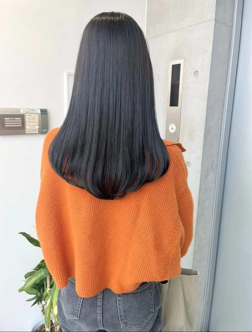 セミロング カラー パーマ ヘアアレンジ 縮毛矯正特化✂︎ YUKAのヘアスタイル