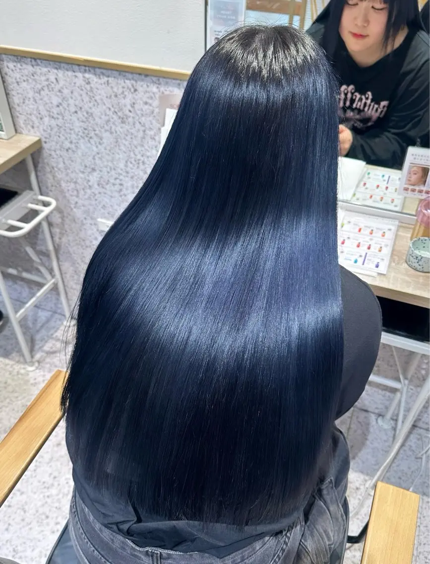 ロング 顔周りカット ハイライト 髪質改善 韓国風ヘア 縮毛矯正 ヘアカラー トリートメント 透明感/艶カラー 🫧 ユイナのヘアスタイル