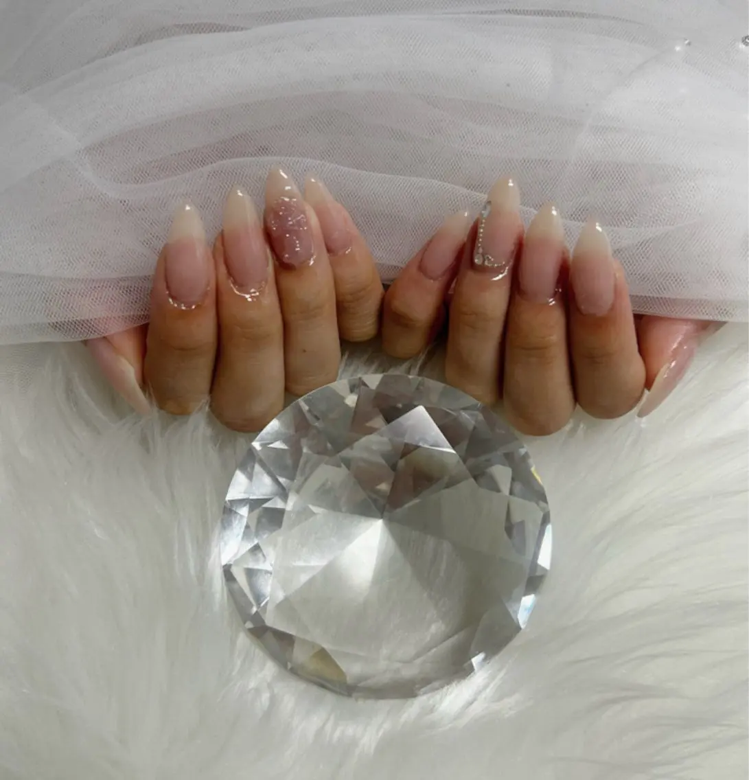 ネイル クリアネイル ワンホンネイル Luxe nailのネイルデザイン