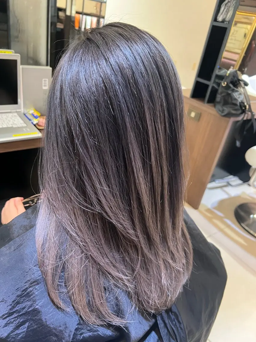 ロング カラー パドドゥ 仲程のヘアスタイル