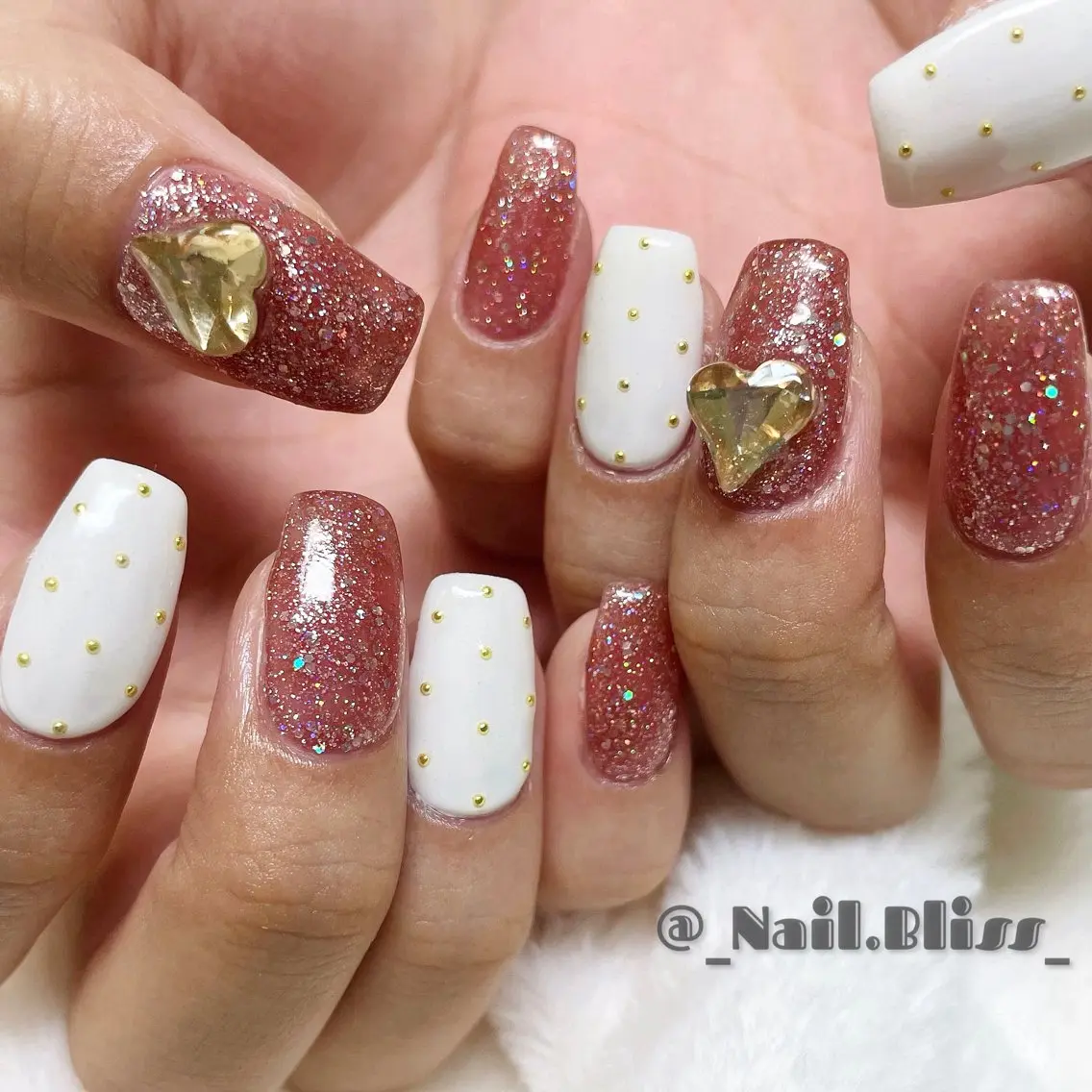 ネイル ブラウン ドット ハンドネイル NAIL BLISSのネイルデザイン