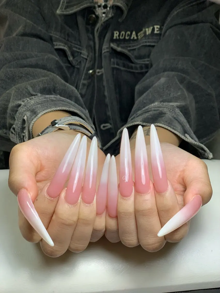 ネイル アートネイル 長さ出し ジェルネイル マグネットネイル ニュアンスネイル ハンドネイル Cloudy Chan Nailのネイルデザイン