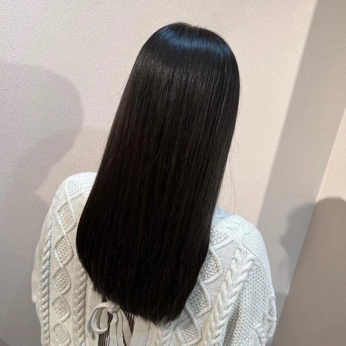 ロング カラー グレージュ 丸山 明日香のヘアスタイル
