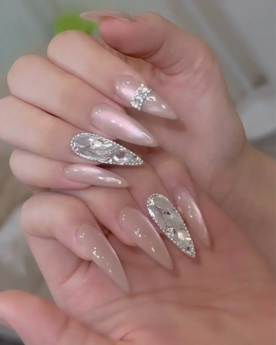 ネイル チークネイル ドット フレンチネイル グラデーション 韓国ネイル ハンドネイル フットネイル ハンドケア Aria Nail Beautyのネイルデザイン