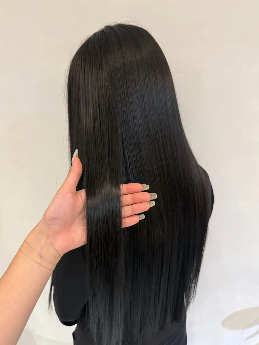 ロング ヘアカラー カラー/ダブルカラー グレイカラー椿こはなのヘアスタイル