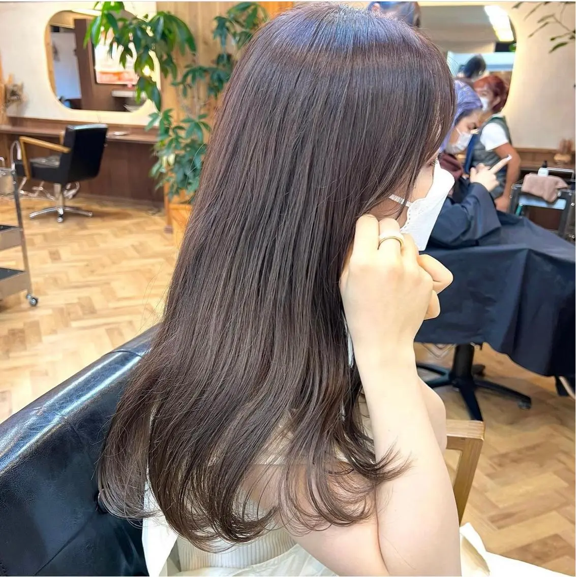 ロング カラー パーマ ヘアアレンジ メンズ ネイル マツエク・マツパ アイブロウ 前川 朋香のヘアスタイル