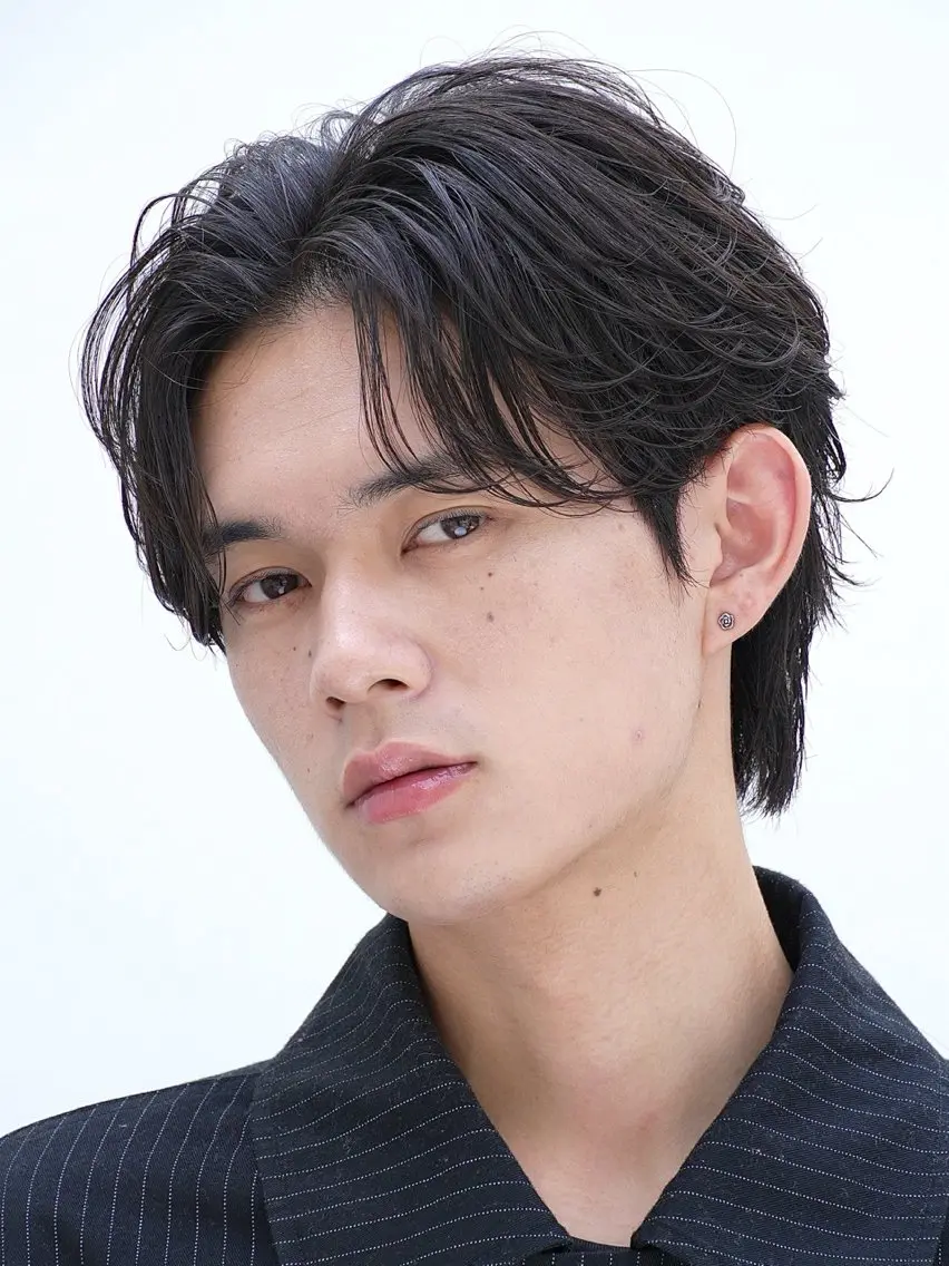 ミディアム 栁内 陽匠のヘアスタイル