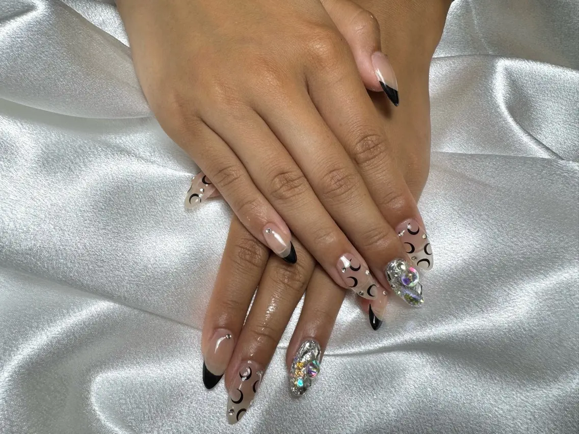 ネイル フレンチネイル Lile'a nailのネイルデザイン