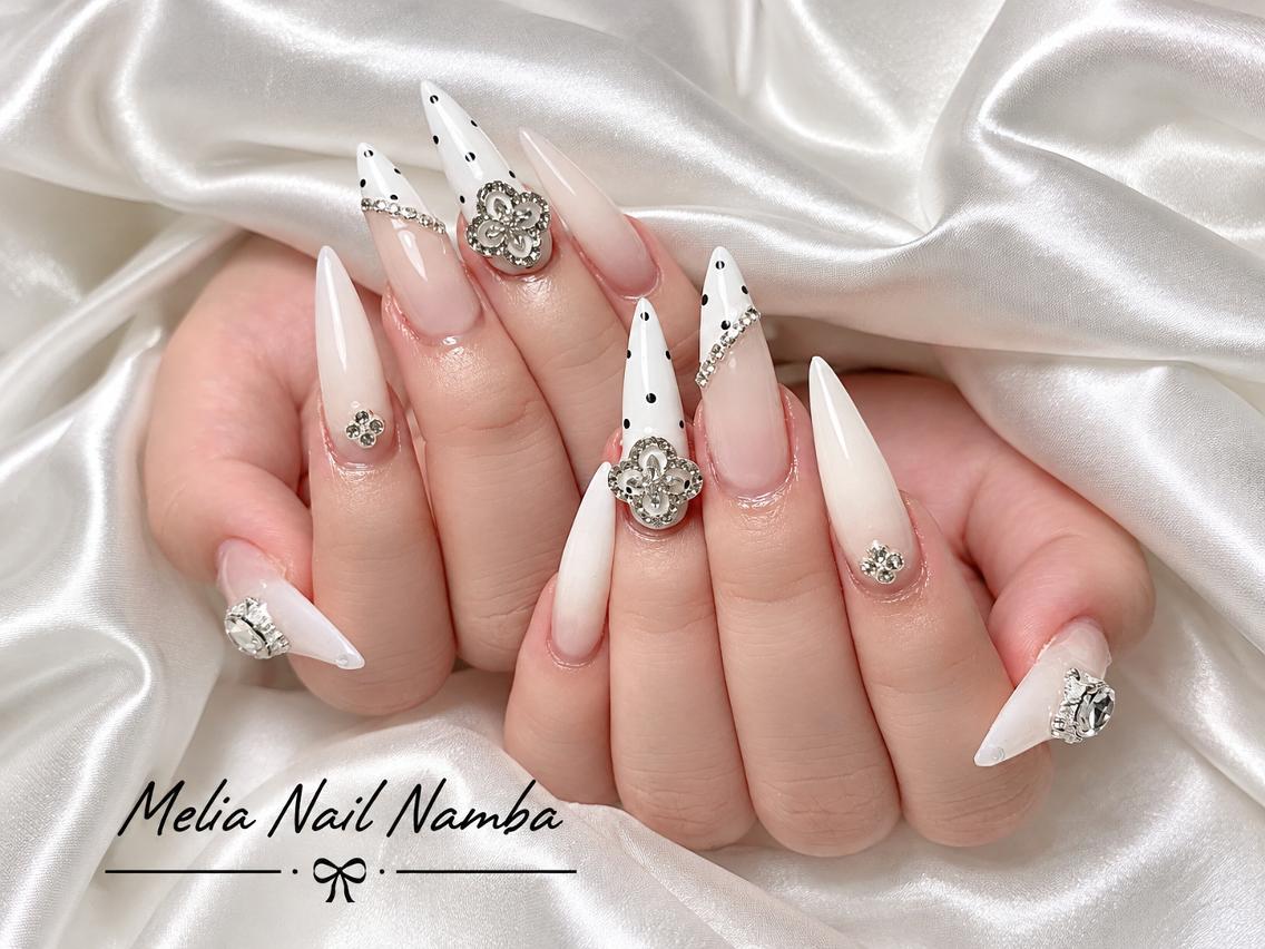 ネイル Melia Nail Nambaのネイルデザイン