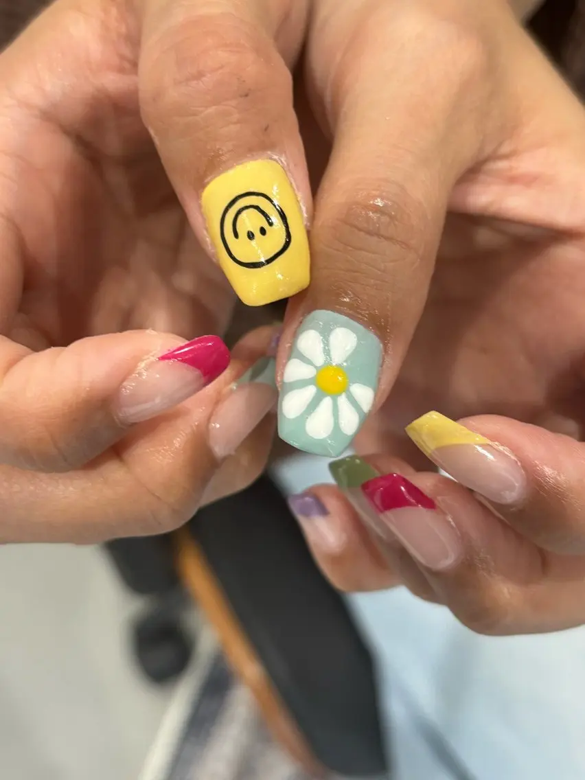 ショート ハンドネイル ito yuunaのネイルデザイン