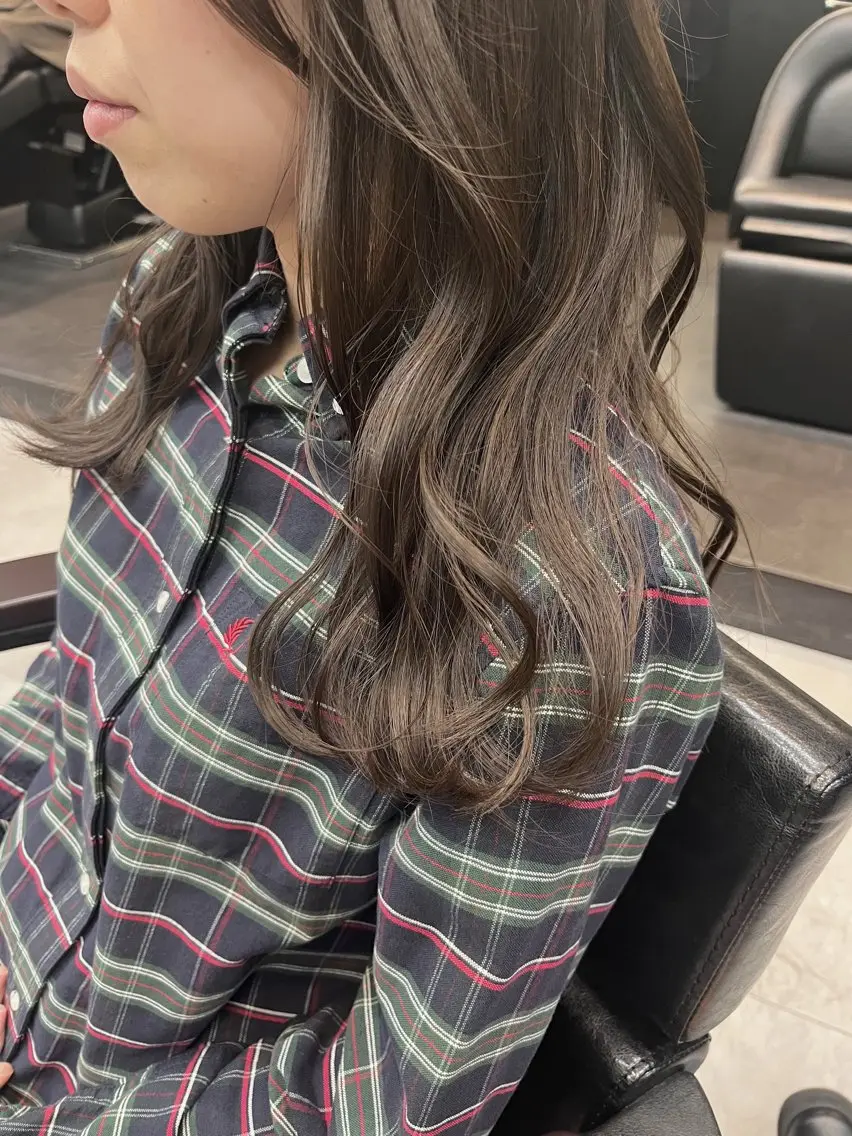ロング カラー カット ヘアカラー 🦩レイヤー|透明感 カラー🦩makoのヘアスタイル