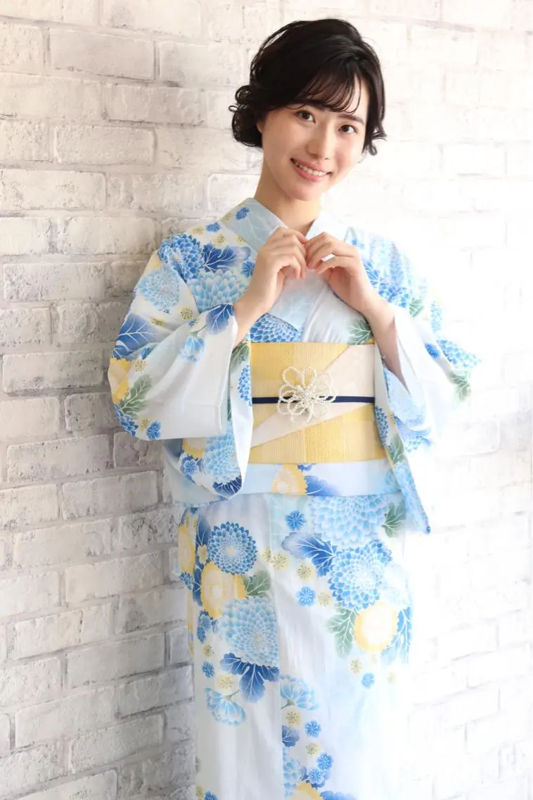浴衣着付け+ヘアセット《着付けのみ2500円》の写真