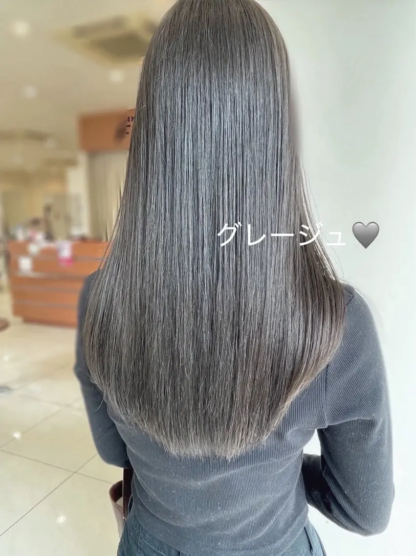 ロング カラー グレージュ LiTA 浜線店 かなえみゆうのヘアスタイル