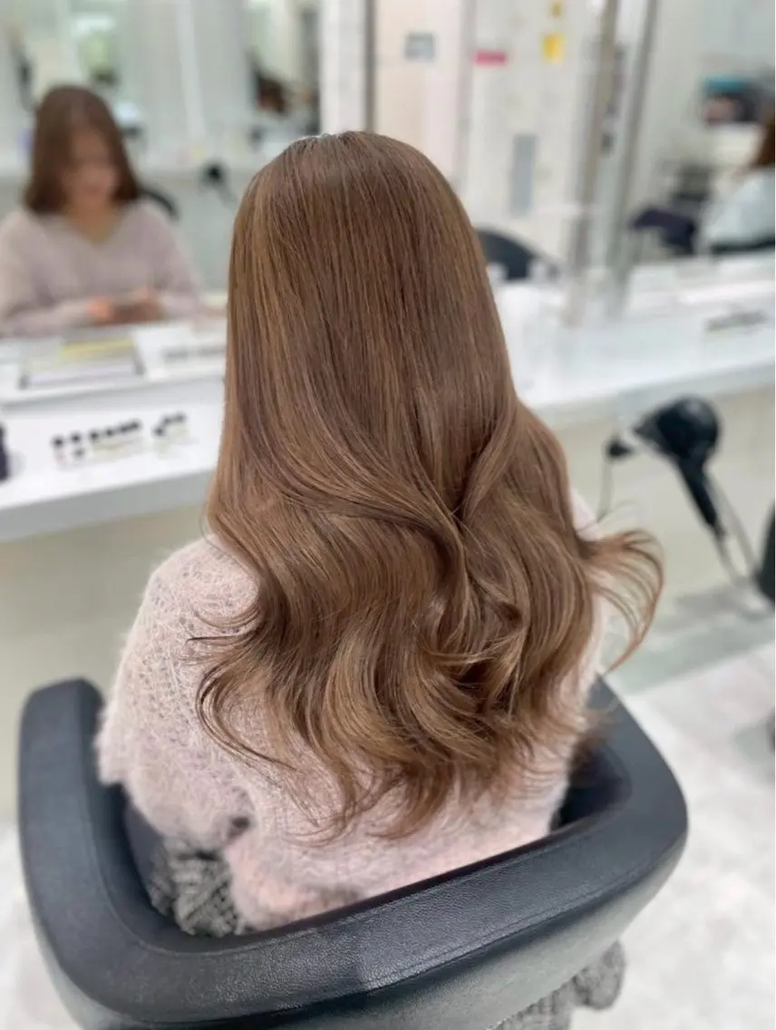 セミロング カラー ヘアカラー レイヤー×透明感カラ ー🕊AZUSAのヘアスタイル