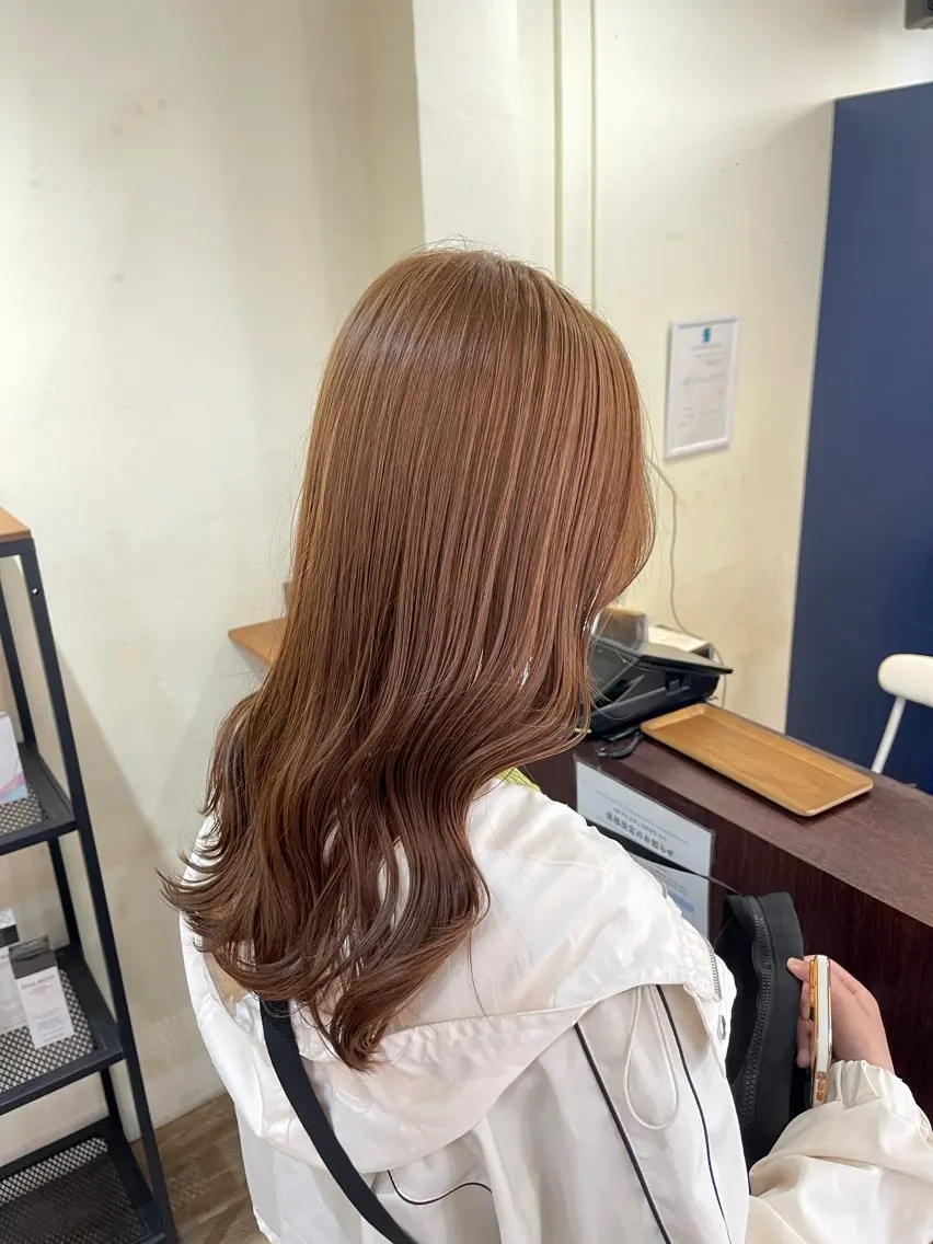 カット＋ブリーチ無しwカラー＋3step treatmentの写真