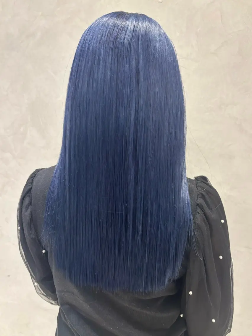 カラー 岩下 琴音のヘアスタイル