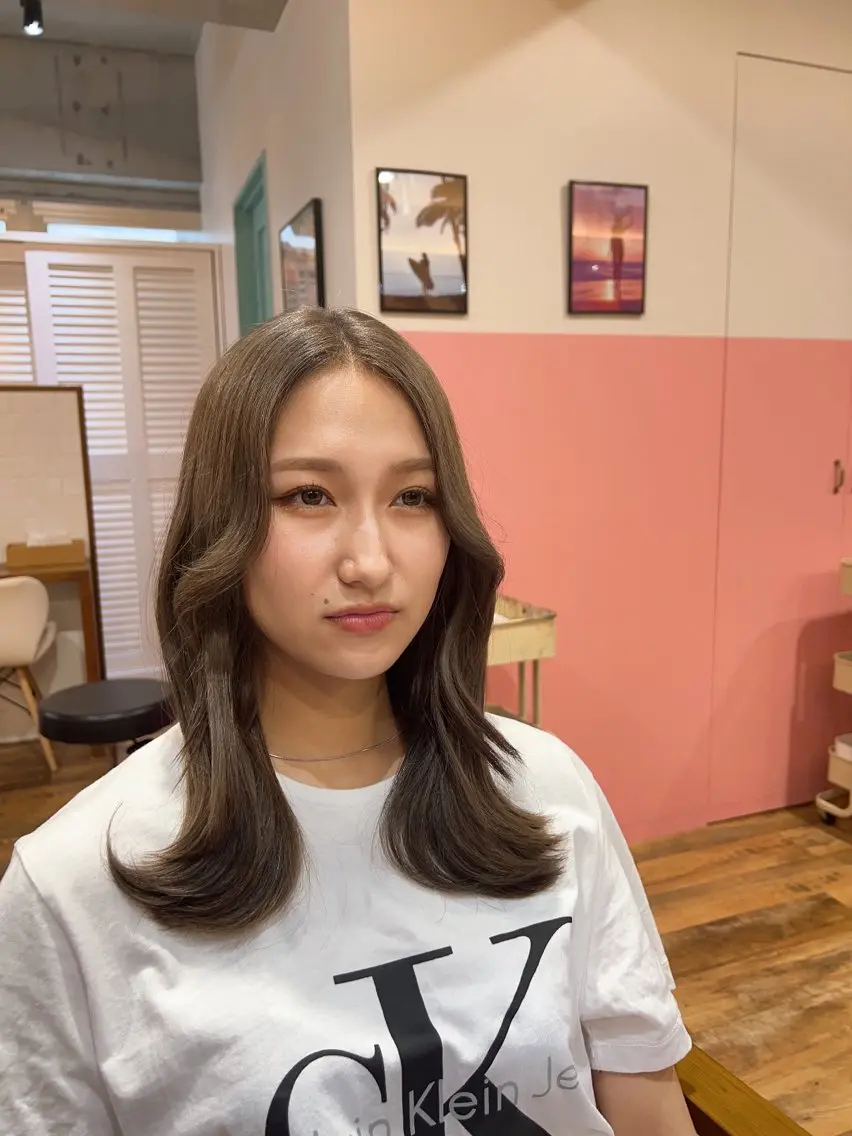 ミディアム カラー 🎨デザイン🥇 美髪・艶髪 日暮千敬のヘアスタイル