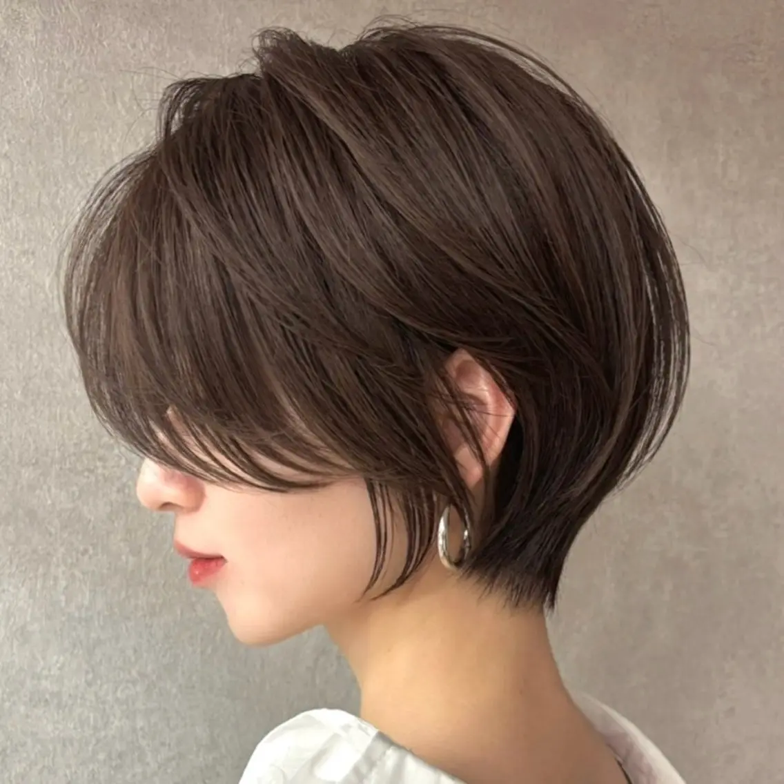 ショート 切りっぱなしボブ ショートボブ ハンサムショート ボブ 韓国風ヘア カット ヘアカラー トリートメント 《髪質改善✖️レイヤ ー🩶》ナオヤのヘアスタイル