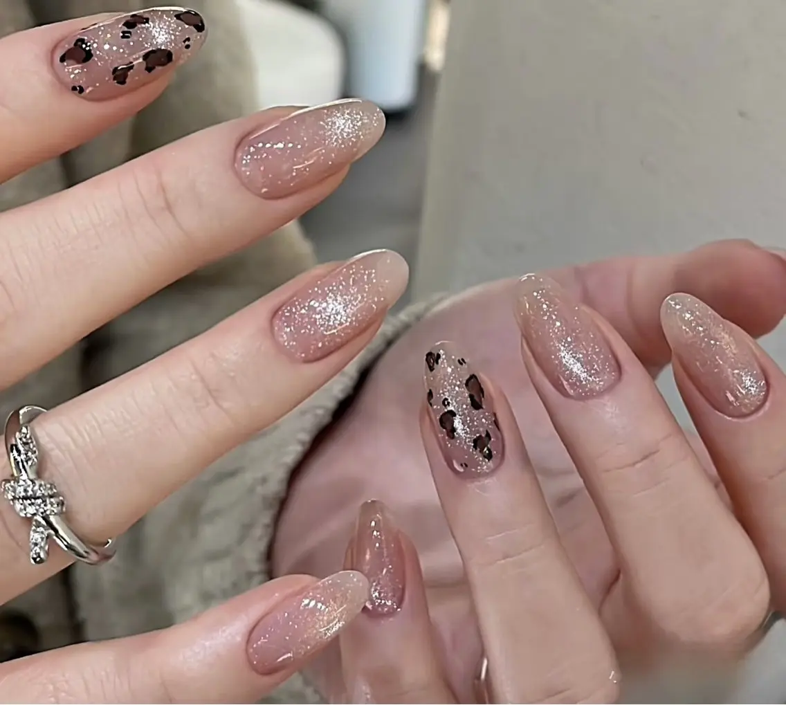 ネイル Hello Nailのネイルデザイン