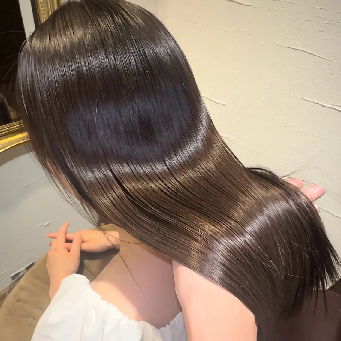 ロング カラー 小森谷 美和のヘアスタイル