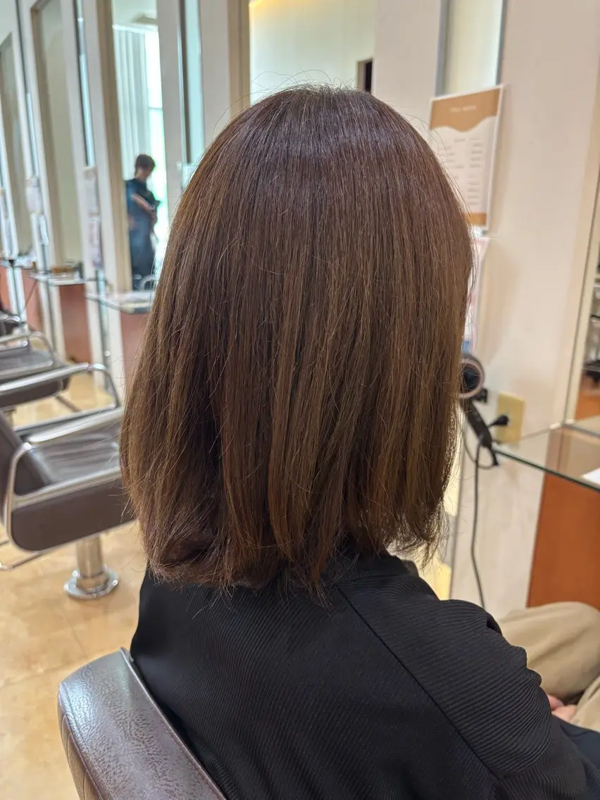 カラー 尾崎 優花のヘアスタイル
