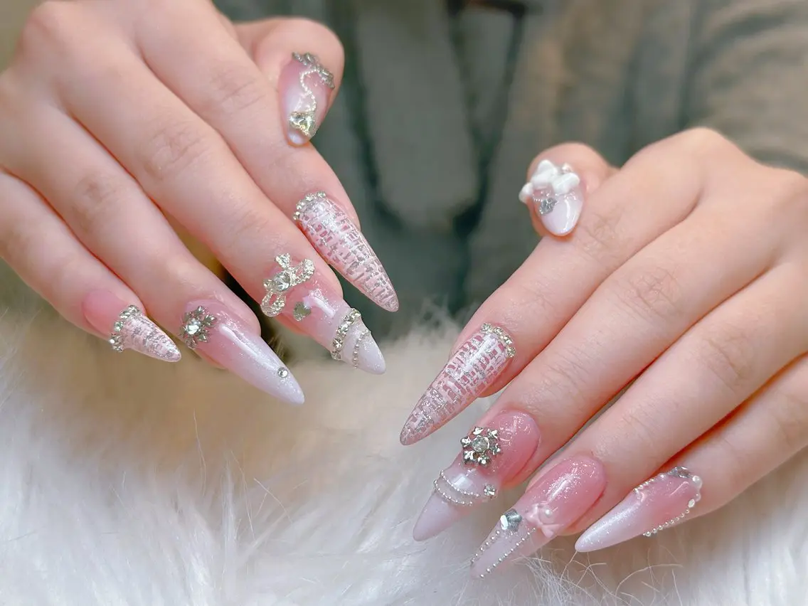 ネイル アートネイル 成人式 ジェルネイル ニュアンスネイル 夏ネイル NIE NAIL Luxeのネイルデザイン