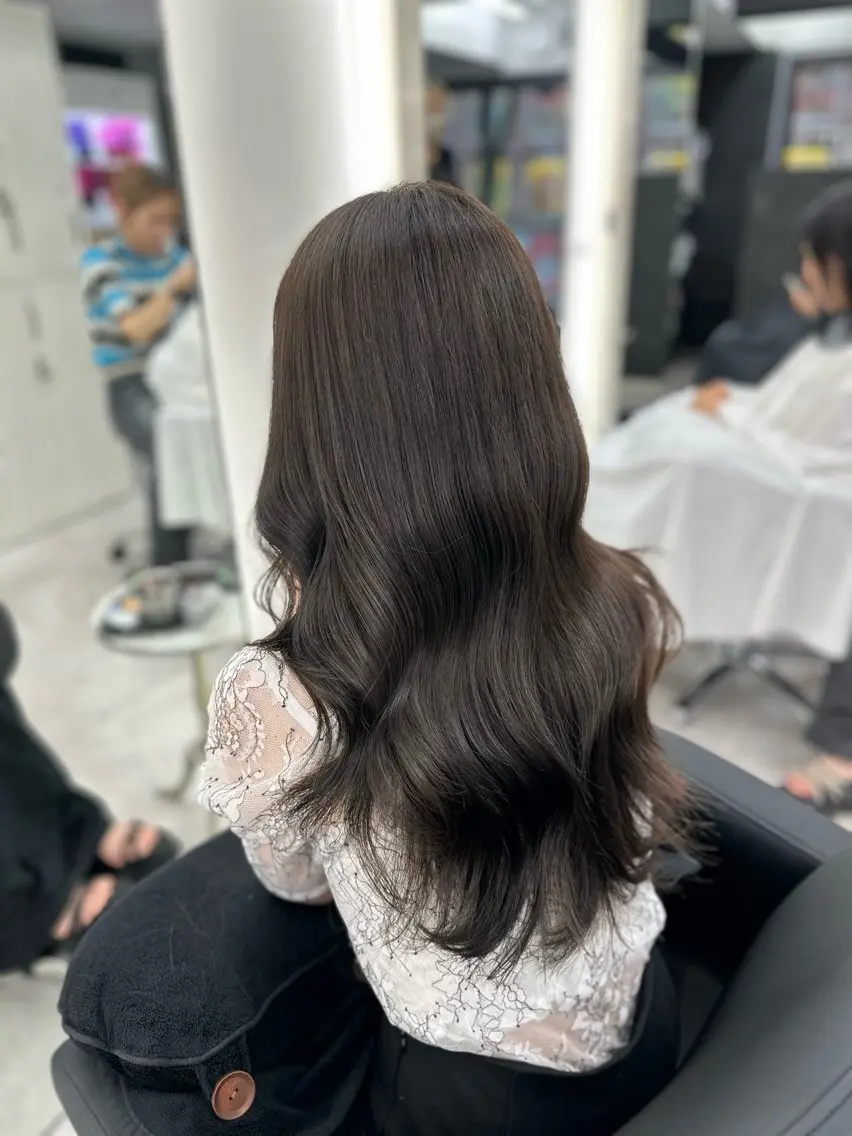 ロング カラー グレージュ カット ヘアカラー 縮毛矯正/艶カラー /髪質改善/なんばのヘアスタイル